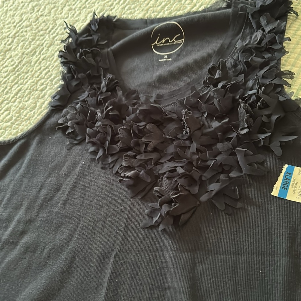 Navy Ruffled Tank Top with Textured Neckline - Picture 4 of 4
